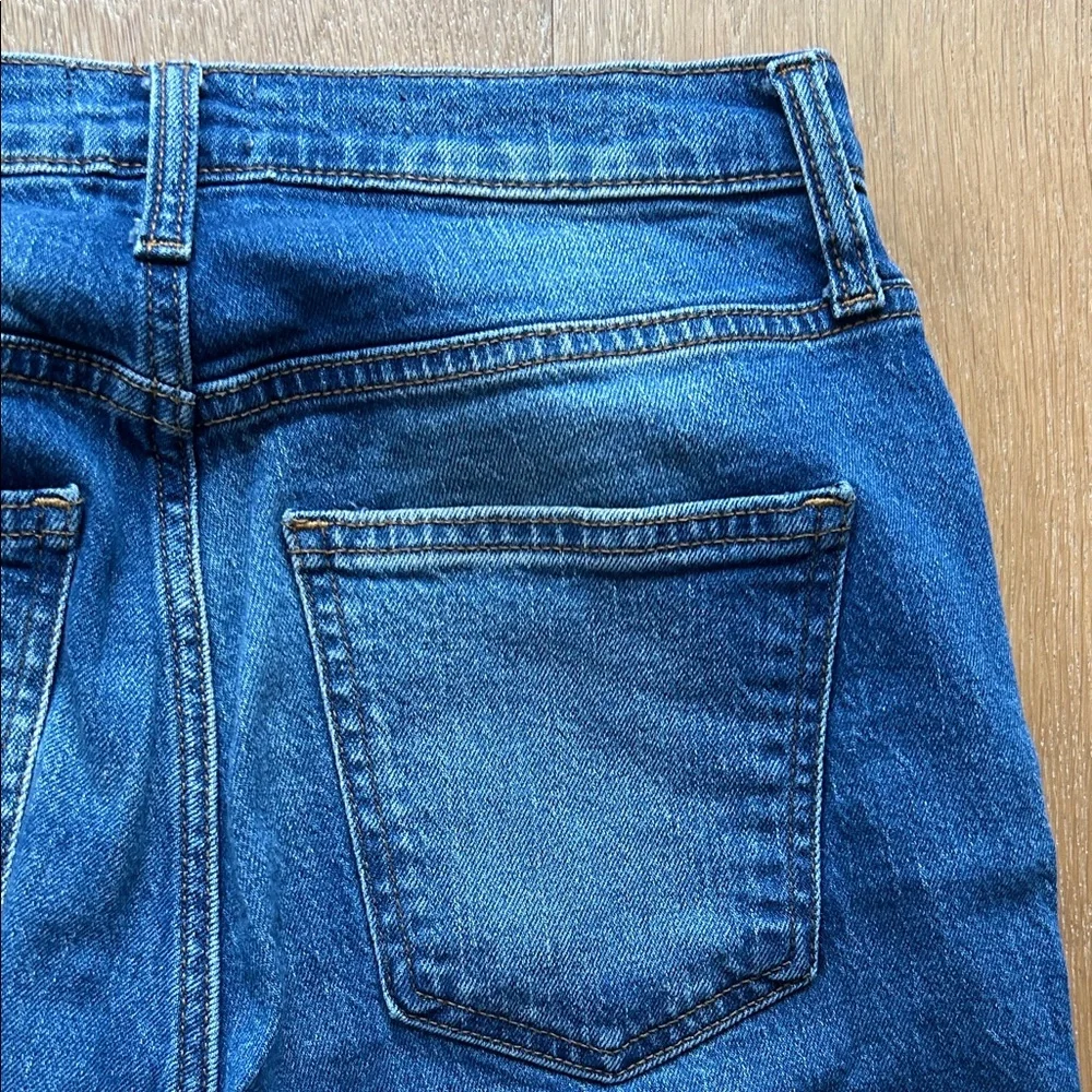 Universal Thread High Rise 90’s Slim Classic Blue Denim Jeans, Size 4R - Picture 8 of 9